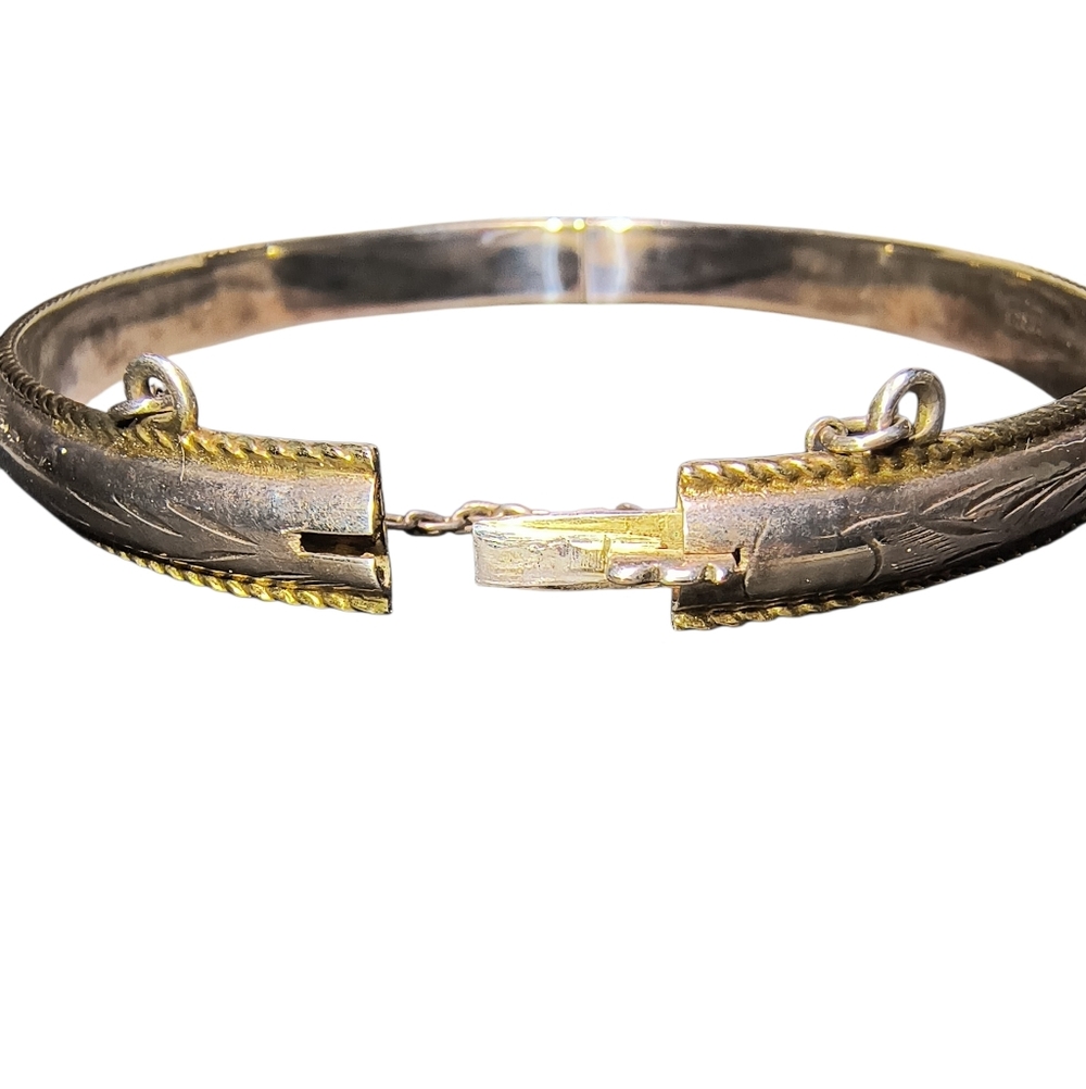 Vintage Sterling Silver Two-Tone Etched Bangle Bracelet With Hinge - Picture 8 of 11